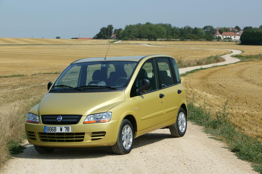  Fiat Multipla 2004 года  (WW) (фото 21 из 44)